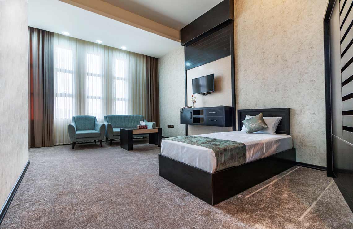 سوئیت سه تخته - هتل نارنجستان ارس سوئیت سه تخته - هتل نارنجستان ارس